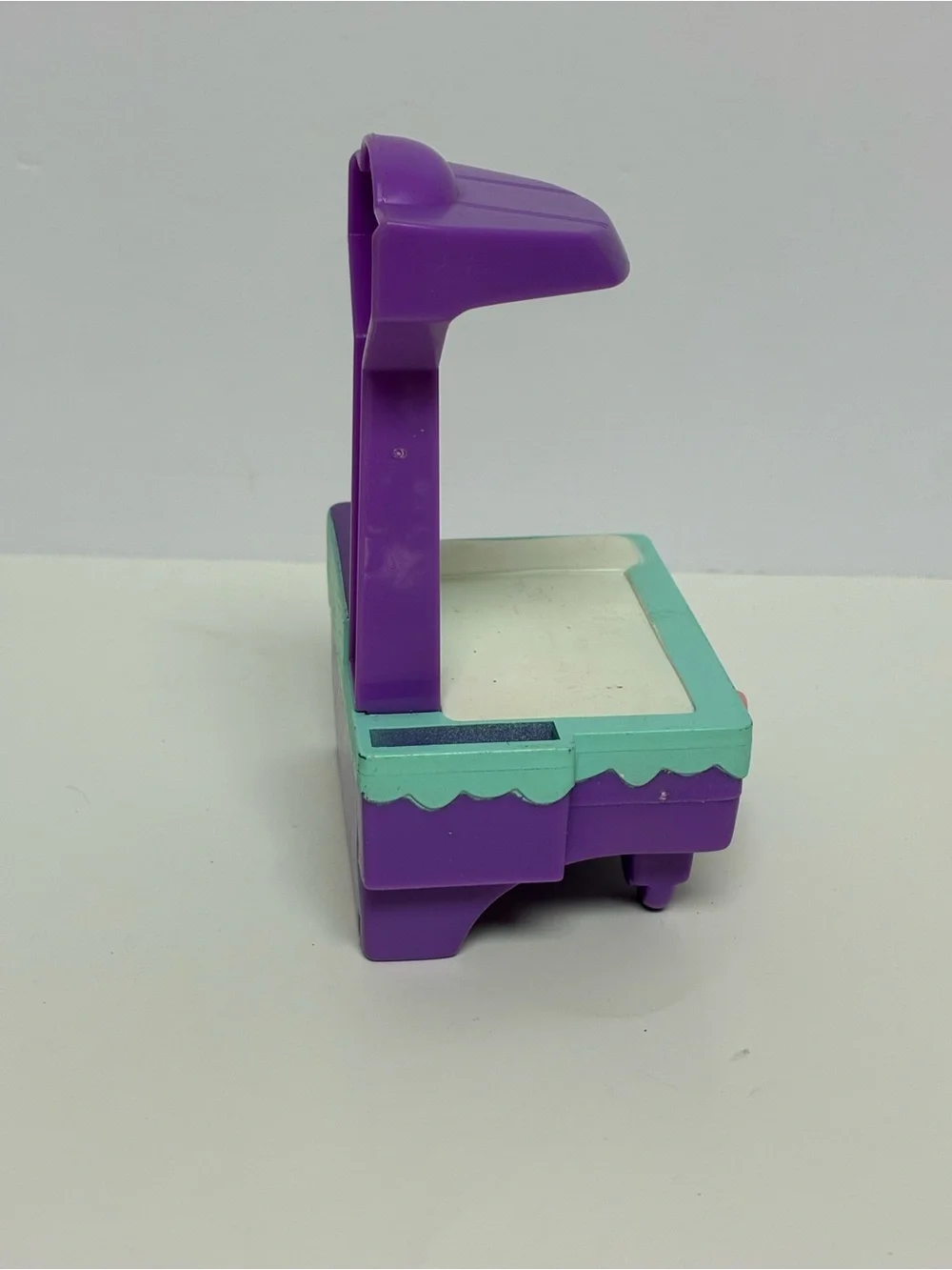 Littlest Pet Shop 2005 LPS Get Better Center Purple Exam Table LPS Replacement